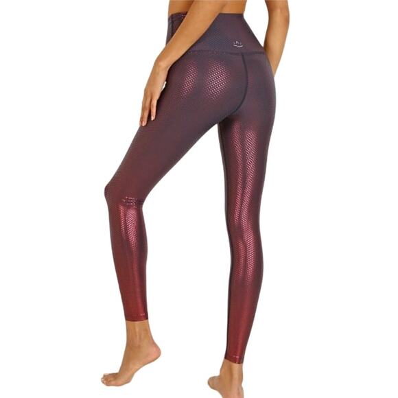 Beyond Yoga Spot On High Waisted Leggings Irridescent Purple SZ XS Yoga Athlete - Picture 2 of 8